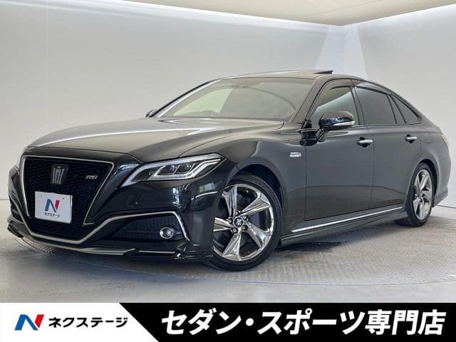 TOYOTA CROWN sedan hybrid