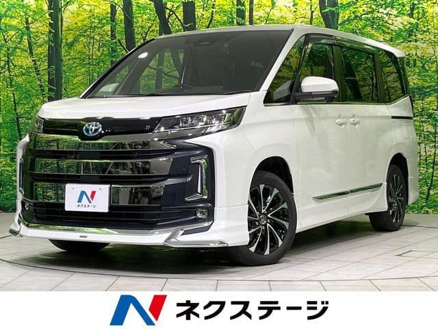 TOYOTA NOAH HYBRID 4WD