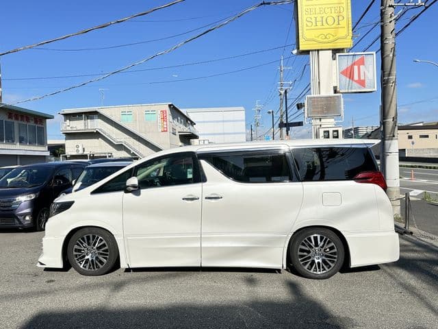 Car thumbnail 4