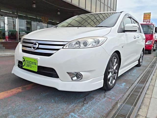 NISSAN