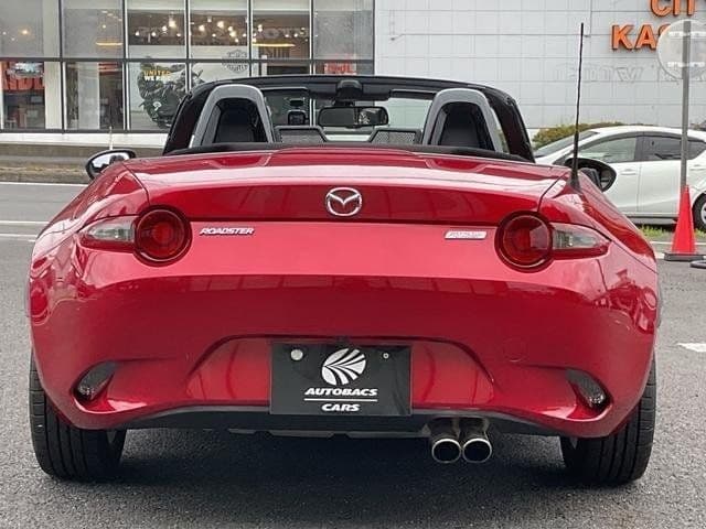 Car thumbnail 3