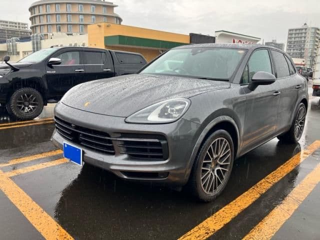 PORSCHE