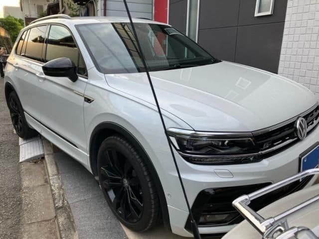 VOLKSWAGEN VOLKSWAGEN TIGUAN