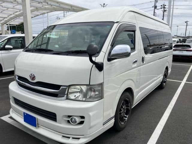 TOYOTA HIACE wagon 4WD