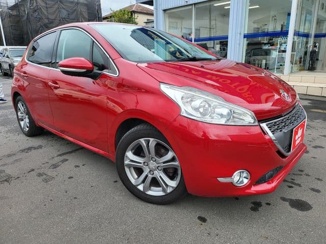 PEUGEOT PEUGEOT 208