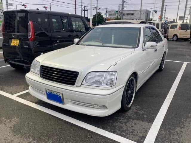 TOYOTA CROWN sedan