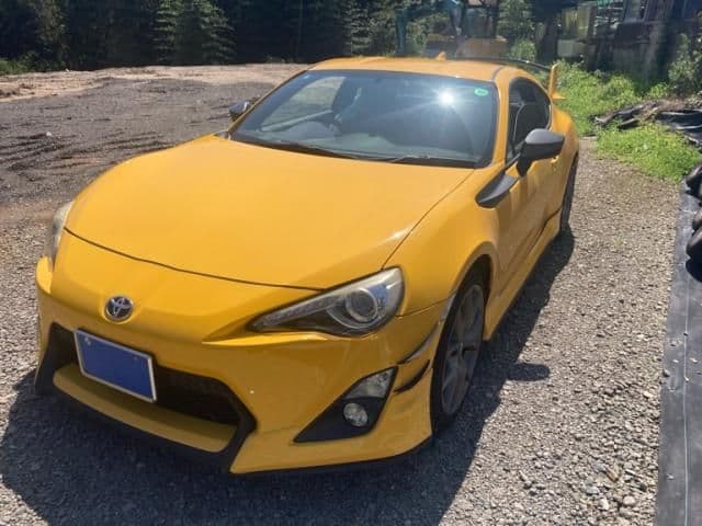 Car thumbnail 3