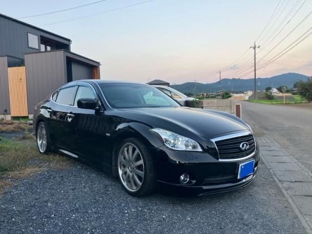 NISSAN