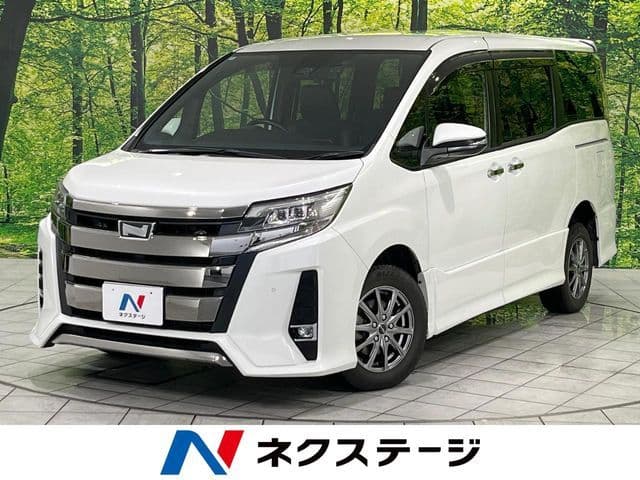 TOYOTA NOAH 4WD