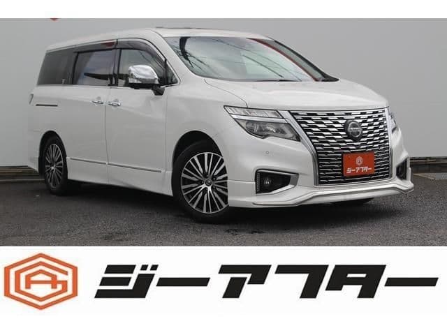NISSAN ELGRAND