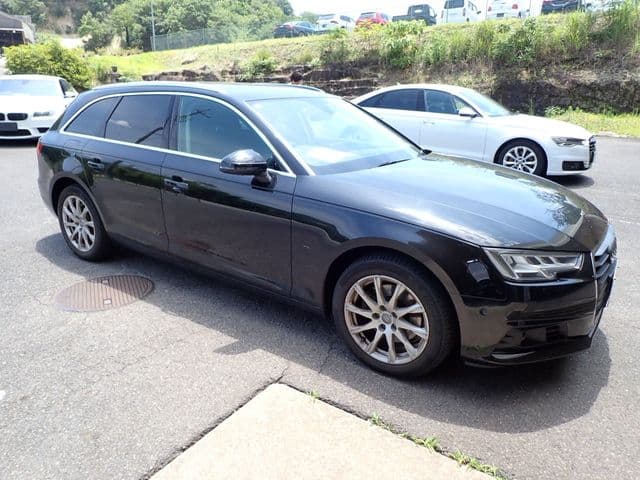 Car thumbnail 4