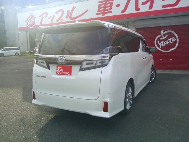 Car thumbnail 3