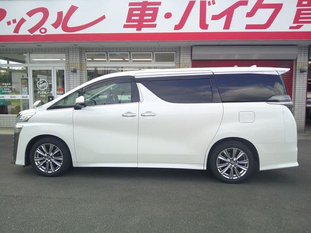 Car thumbnail 4