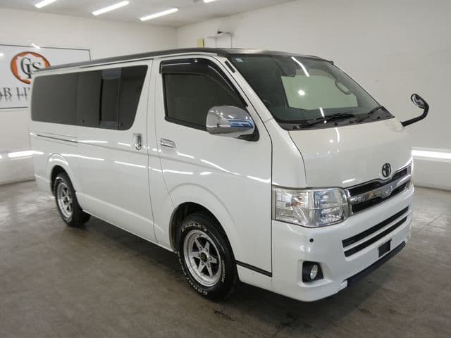 TOYOTA HIACE van 2WD