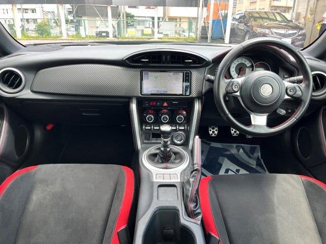 Car thumbnail 2