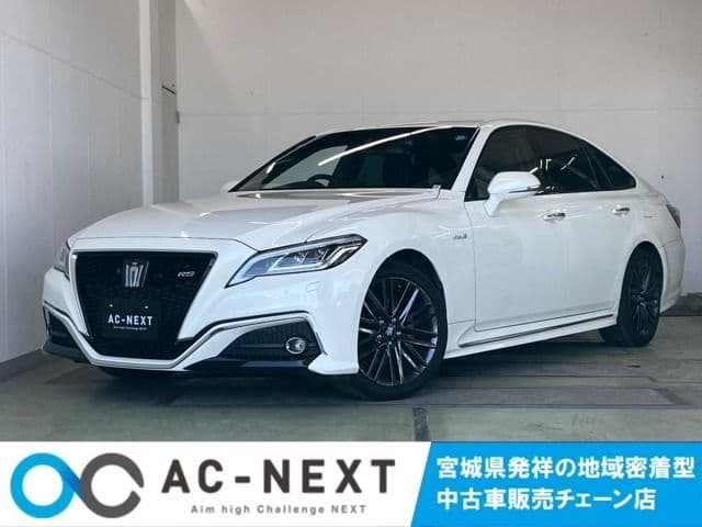 TOYOTA CROWN sedan hybrid