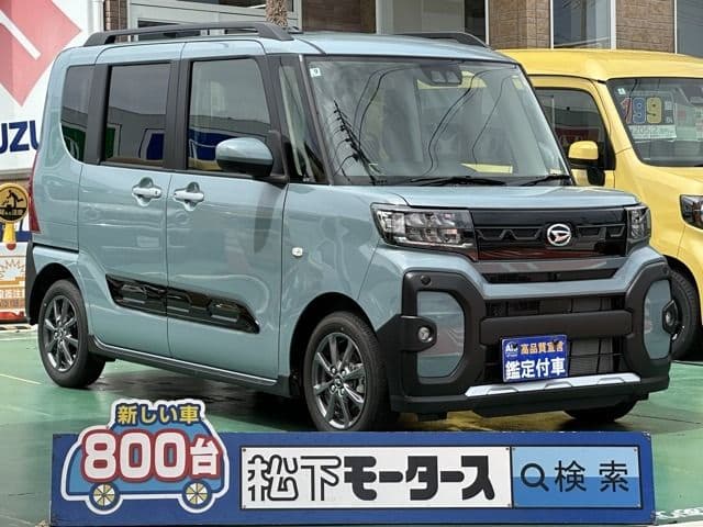 DAIHATSU TANTO FAN CROSS