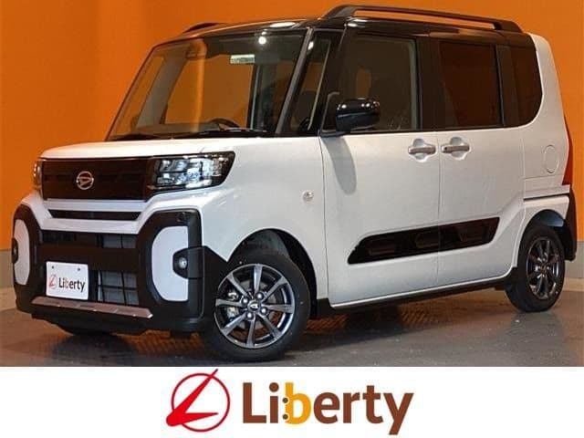 DAIHATSU TANTO FAN CROSS