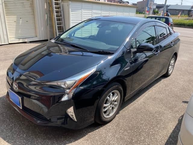 TOYOTA PRIUS 4WD