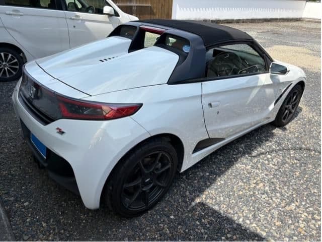 Car thumbnail 2