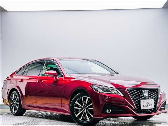 TOYOTA CROWN sedan