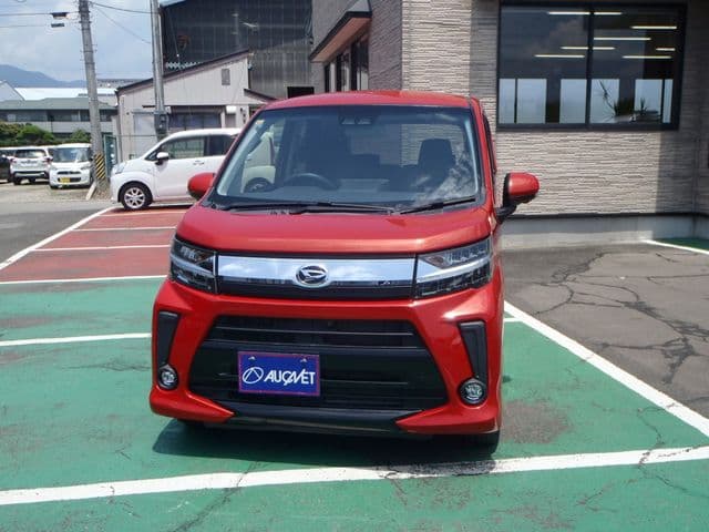 DAIHATSU MOVE CUSTOM