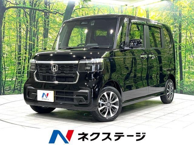 HONDA N BOX CUSTOM 4WD