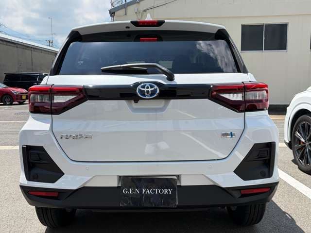 Car thumbnail 4