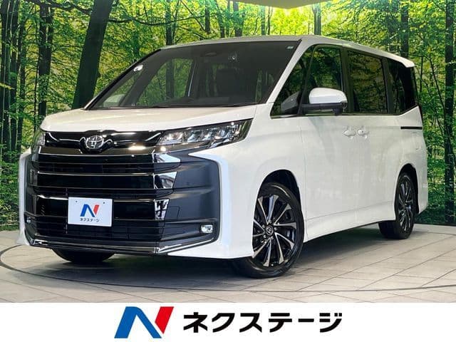 TOYOTA NOAH