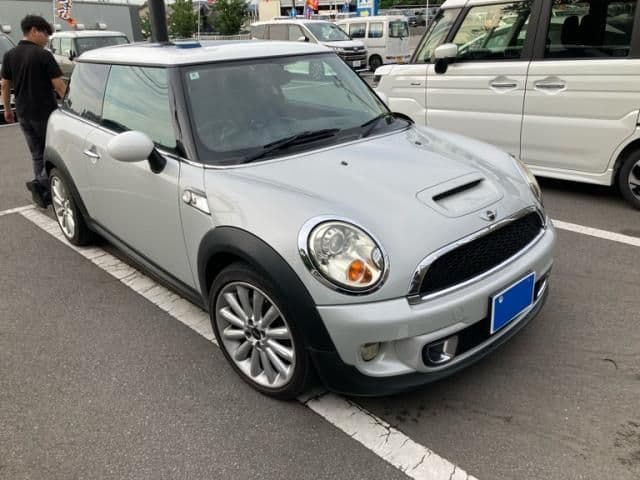Car thumbnail 2