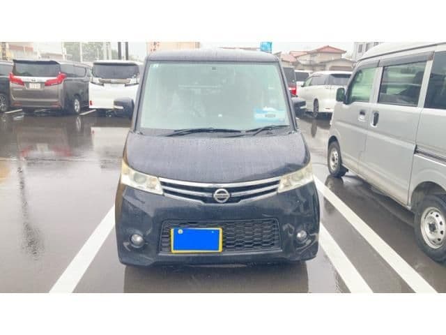 NISSAN ROOX 4WD