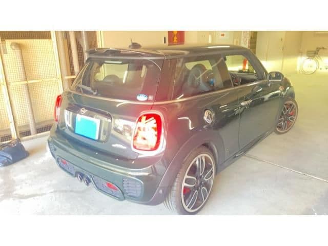 Car thumbnail 4