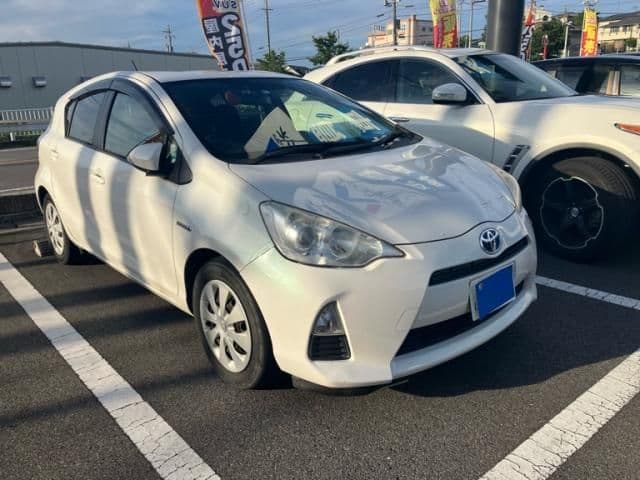 Car image 1