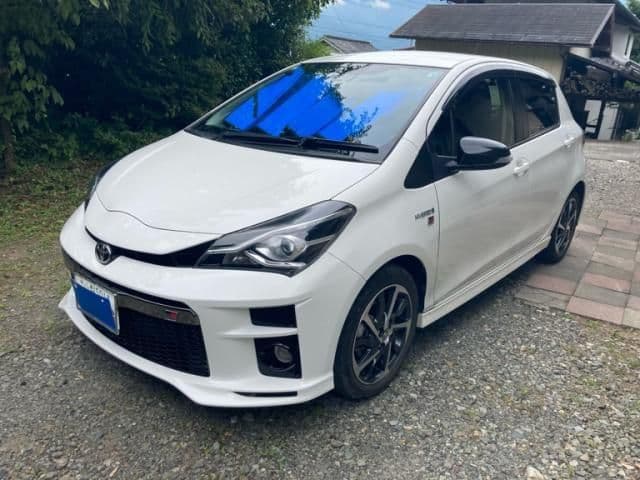Car thumbnail 2