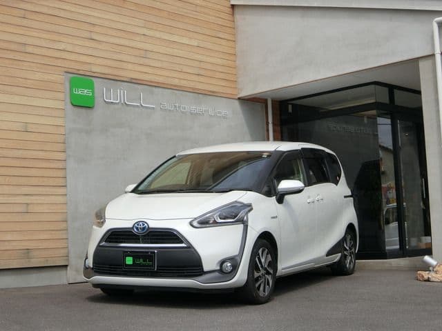 TOYOTA SIENTA HYBRID