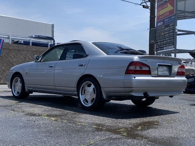 Car thumbnail 2