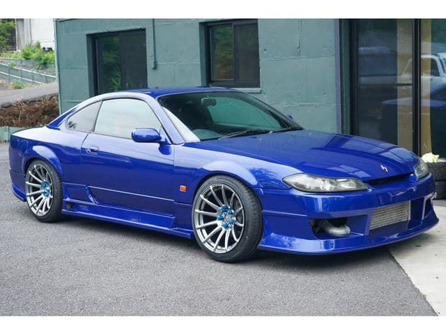 Car image 1