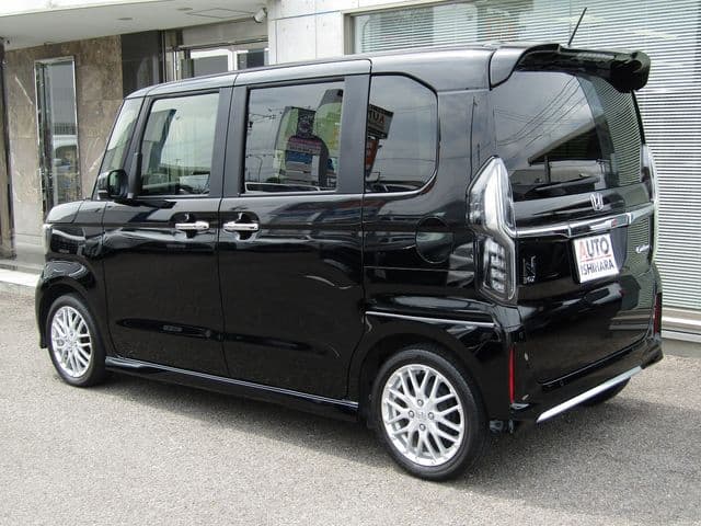Car thumbnail 3