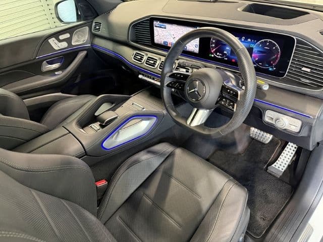 MERCEDES BENZ