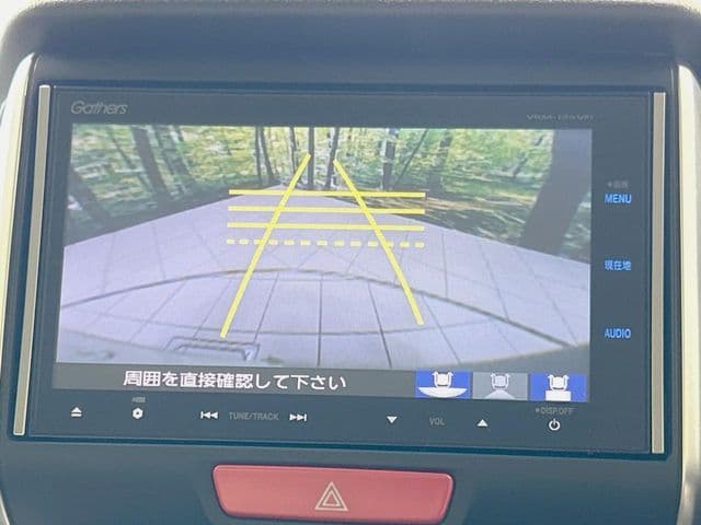 Car thumbnail 4