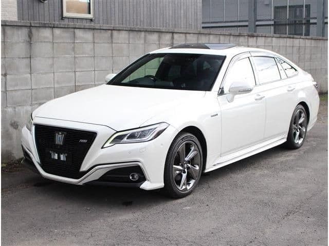 TOYOTA CROWN sedan hybrid 4WD