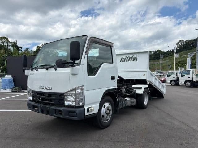 ISUZU
