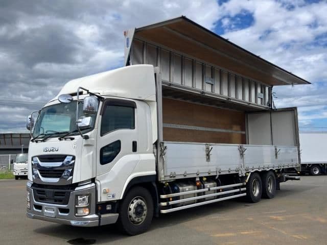 ISUZU