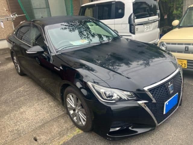 TOYOTA CROWN sedan hybrid