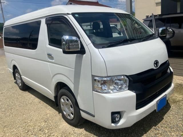 TOYOTA HIACE wagon 4WD