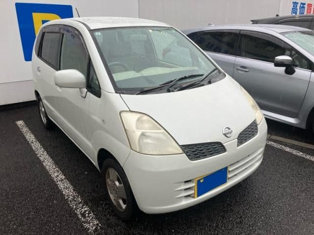NISSAN