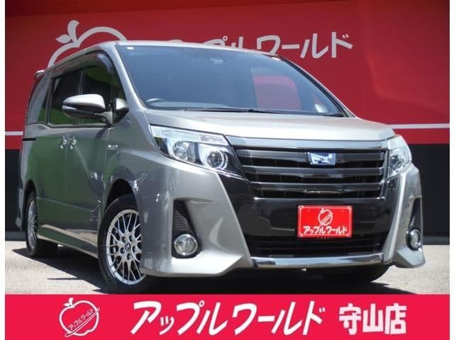 TOYOTA NOAH HYBRID 4WD