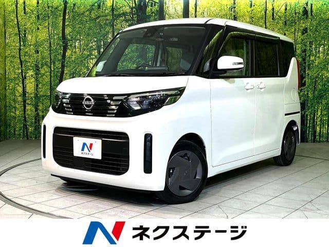 NISSAN