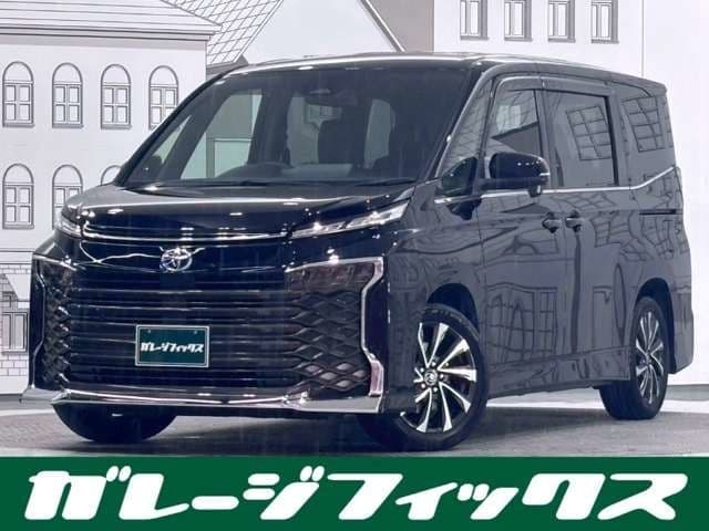 TOYOTA VOXY HYBRID