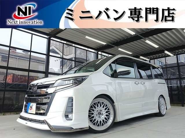 TOYOTA NOAH